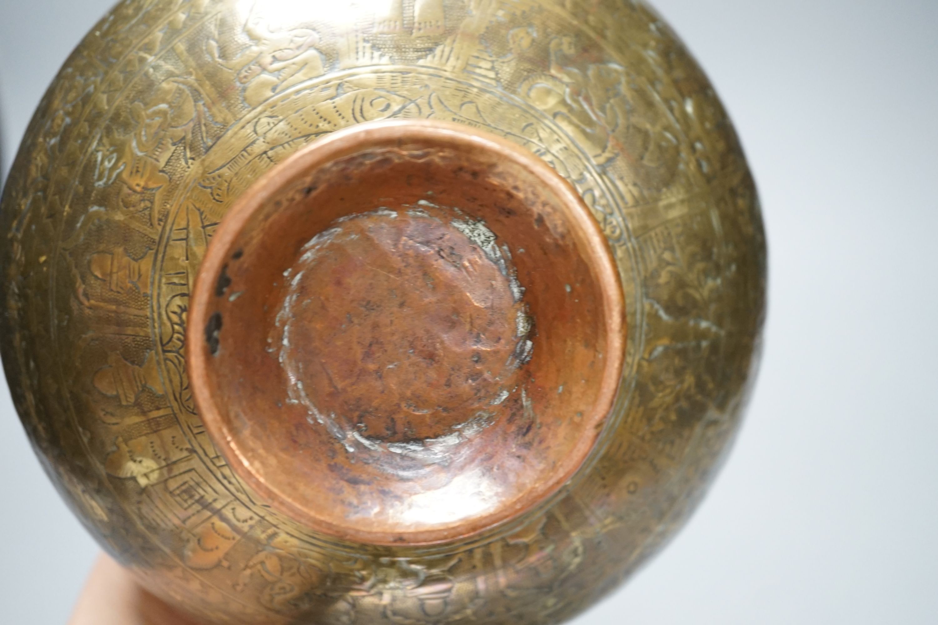 An 18th century Indian ganga jumna lota vessel, 18cm